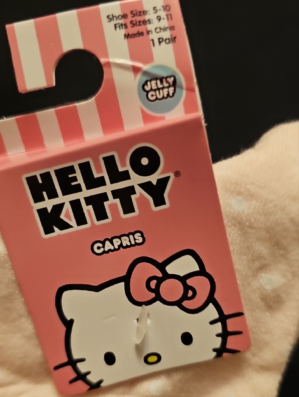 Hello Kitty Women's Pink Ruffle Ankle Socks - Picture 2 of 3